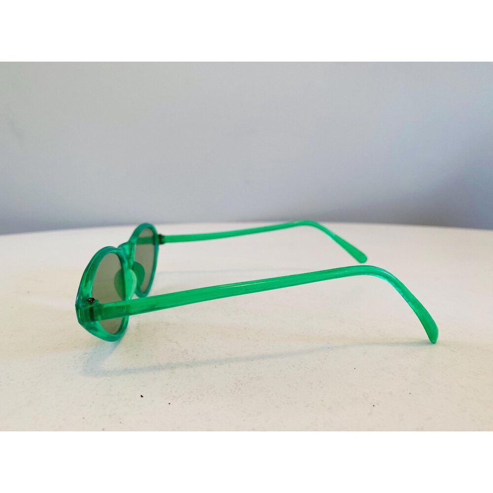 Vintage Cat Eye Sunglasses, Protex Deadstock 1950s/1960s Sunglasses, Green Frame - Picture 5 of 10
